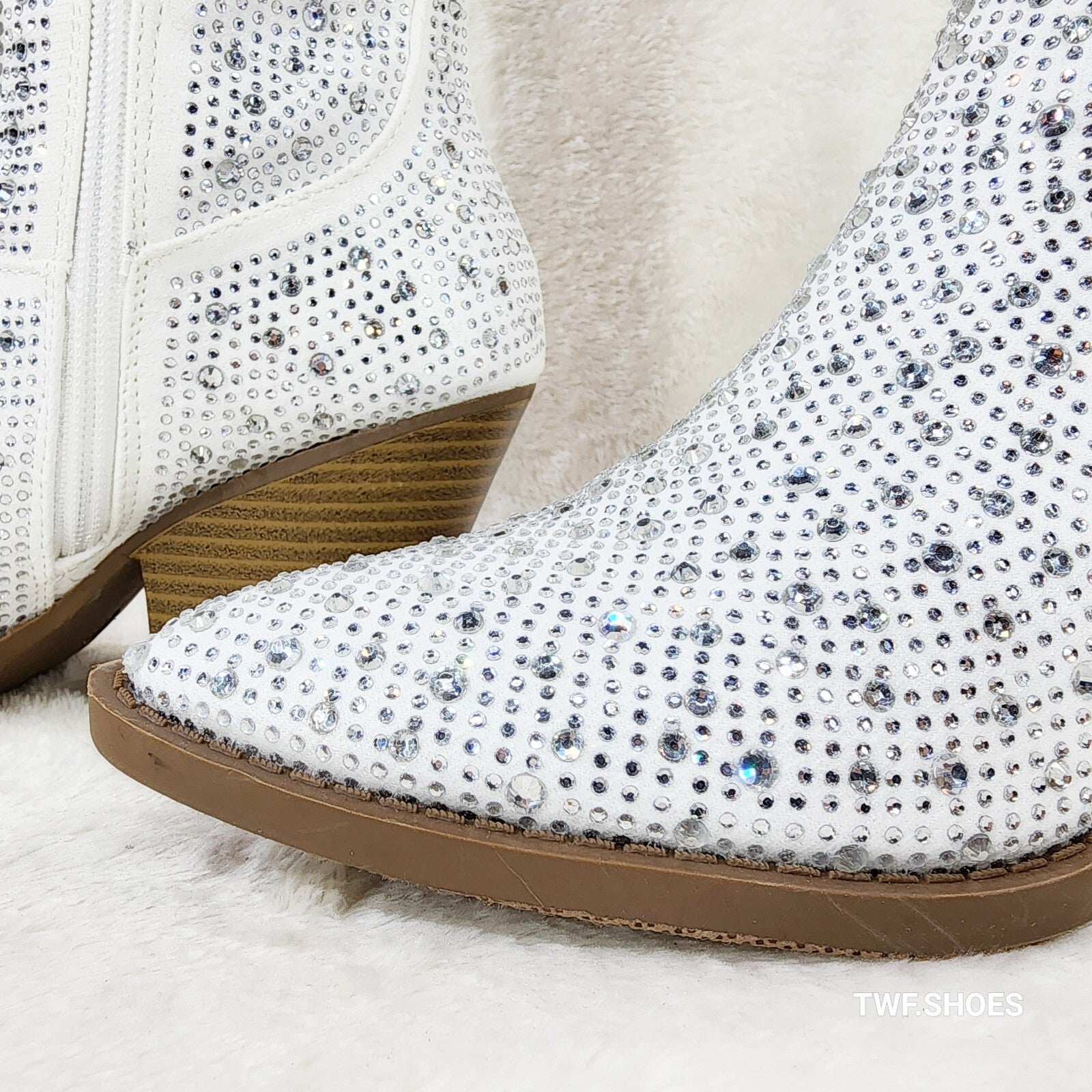 Wild One Glamour White / Silver Rhinestone Glam Country Western Cowgirl Boots