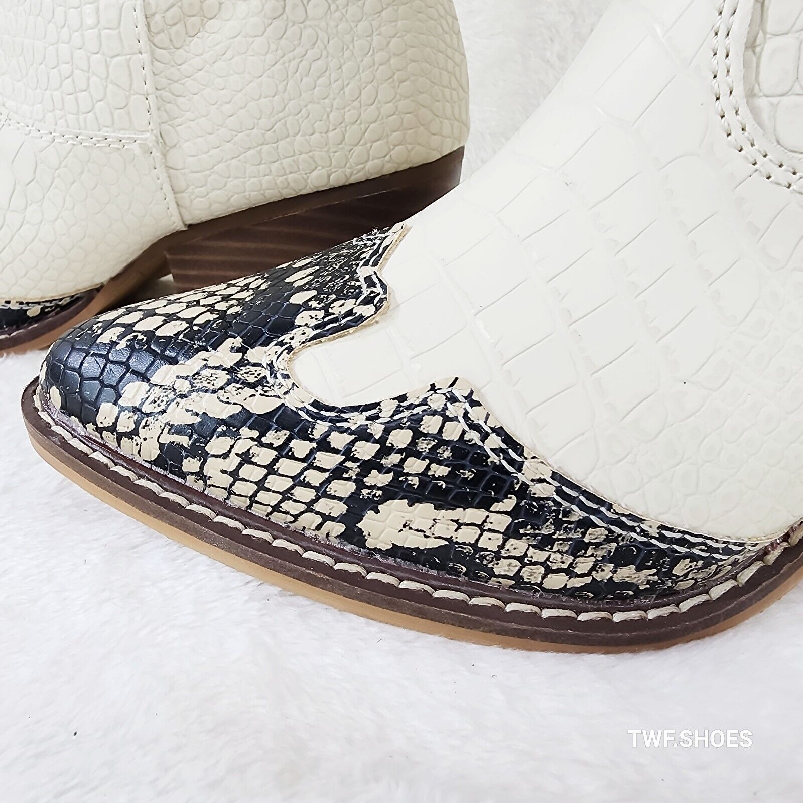 Snake Bite Cream Western Reptile Cowboy Pull On Country Cowgirl Boots - Totally Wicked Footwear