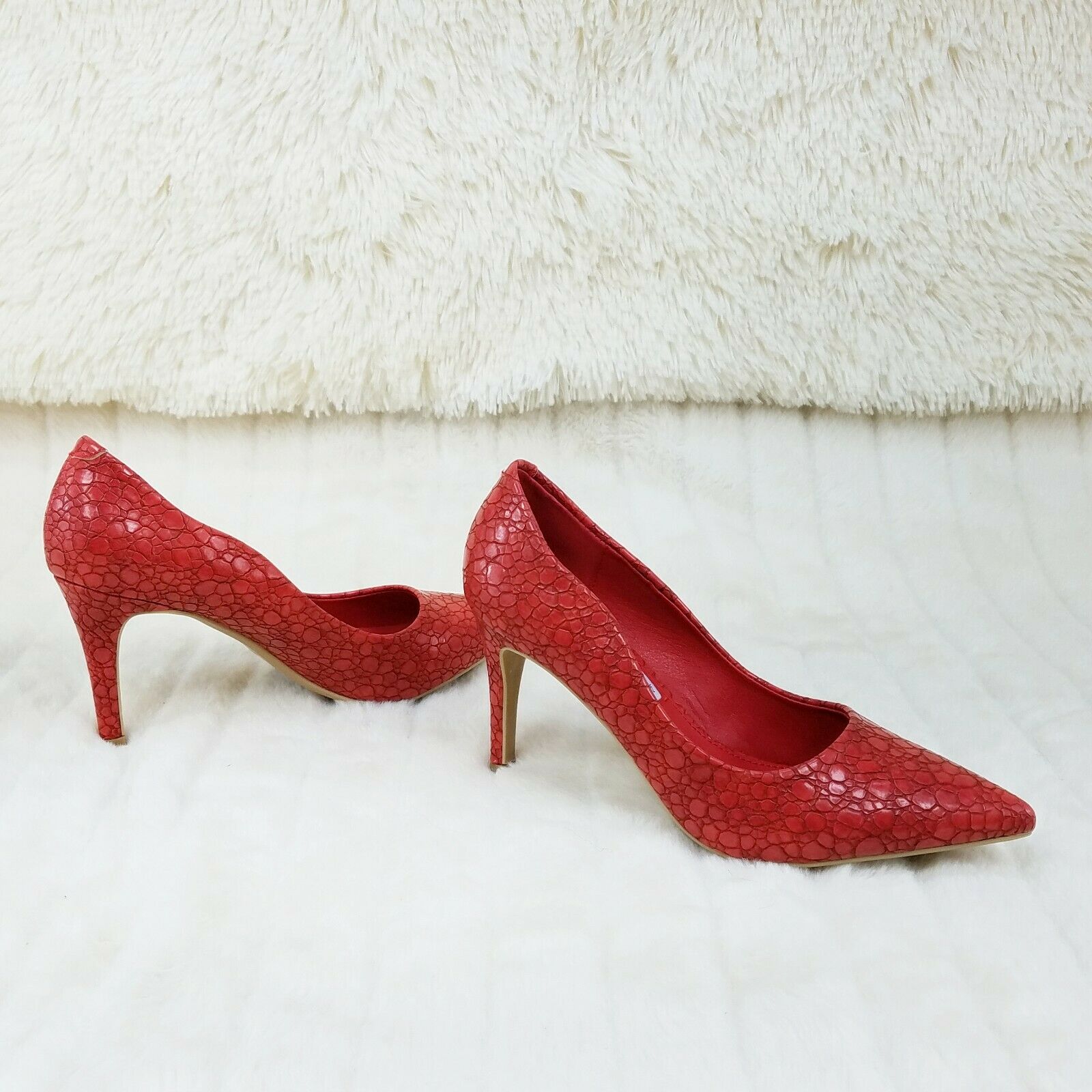 Monica Textured 3.5" Heel Pointy Toe Pump Shoes Red - Totally Wicked Footwear