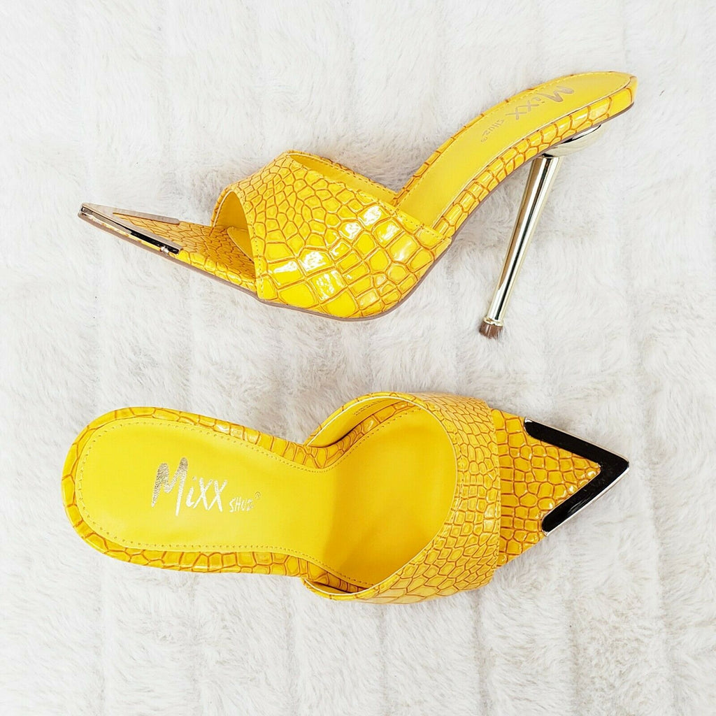 Buy Beige Heeled Sandals for Women by Flat n Heels Online | Ajio.com