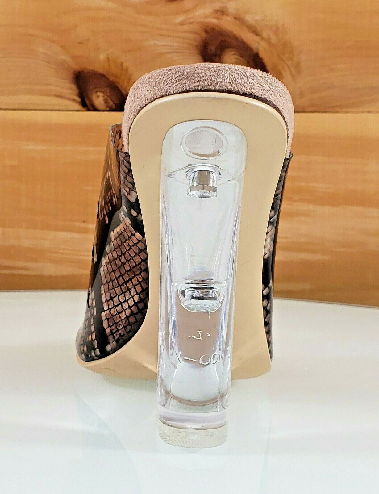 logo leather flat sandals